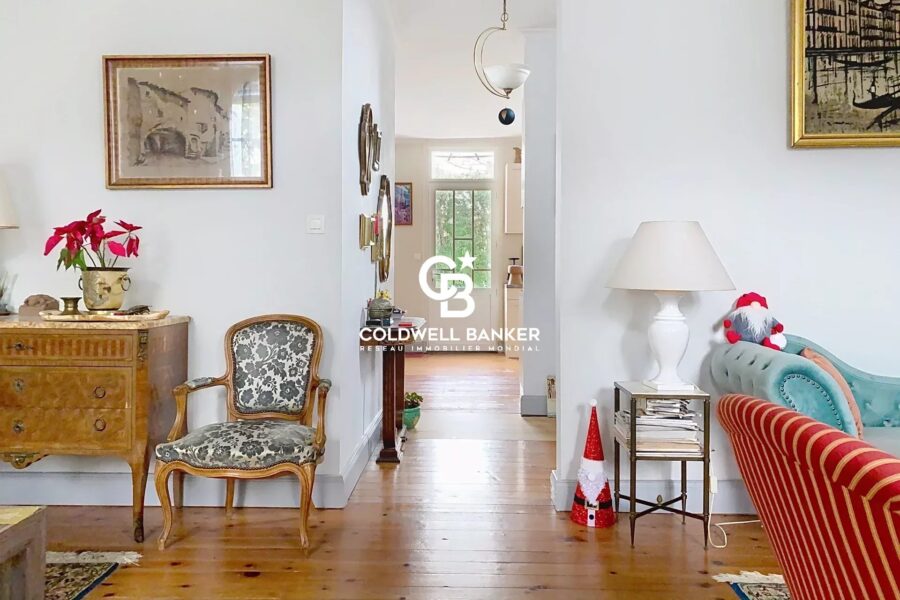 Maison à vendre à Fouras — Vue parc & jardin — photo 7