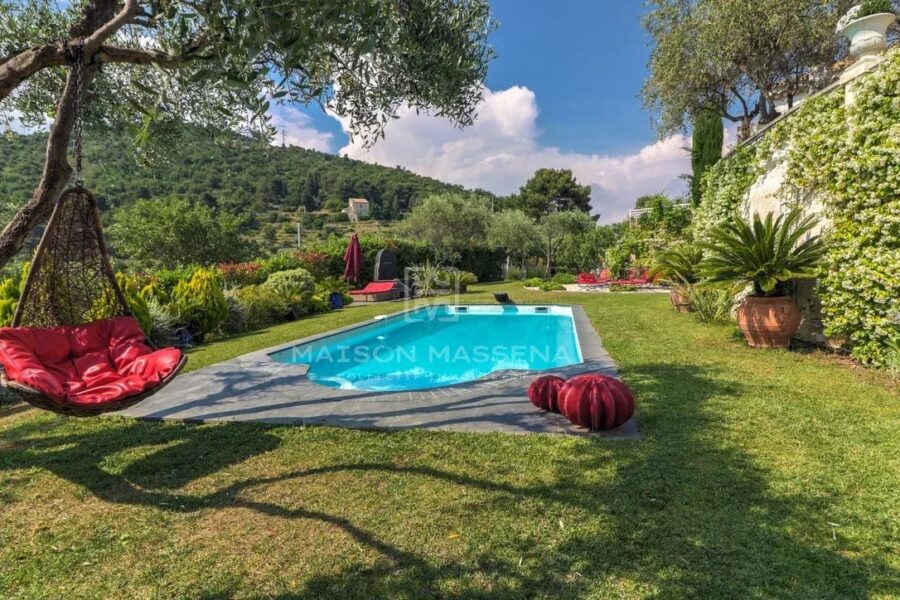 Maison à vendre à La Roquette-sur-Var — Vue montagne — photo 2
