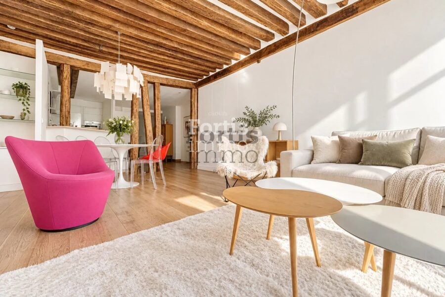 Appartement à vendre à Paris 1er arrondissement — Vue sur la ville — photo 2