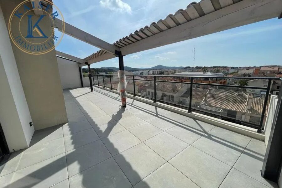 Appartement à vendre à La Londe-les-Maures — Vue mer — photo 7