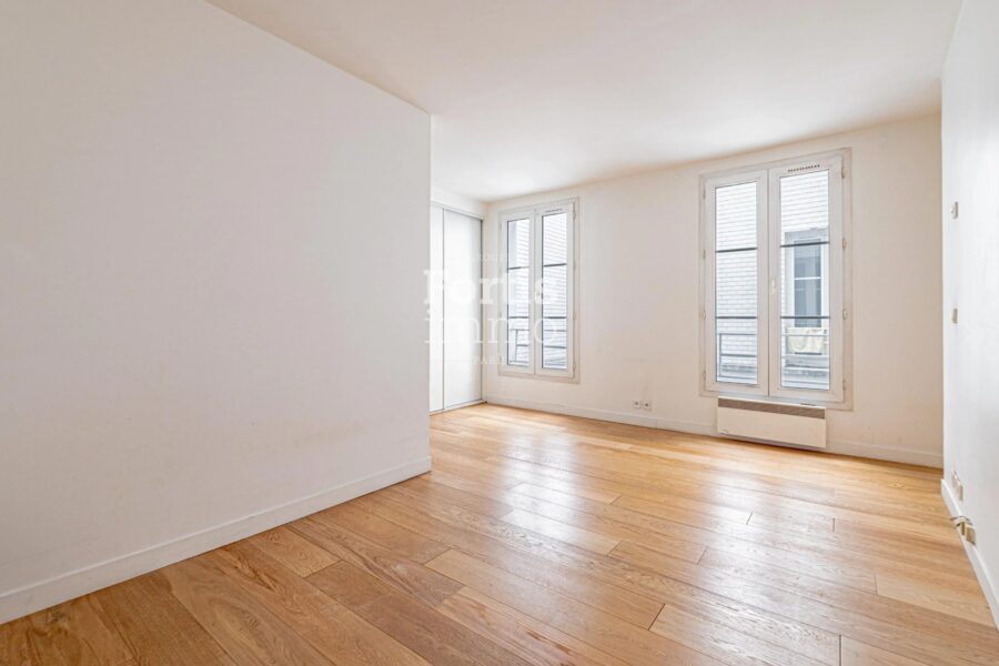 Appartement à vendre à Paris 1er arrondissement — Vue parc & jardin — photo 7