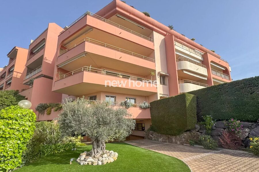 Appartement à vendre à Mandelieu-la-Napoule — Vue montagne — photo 2