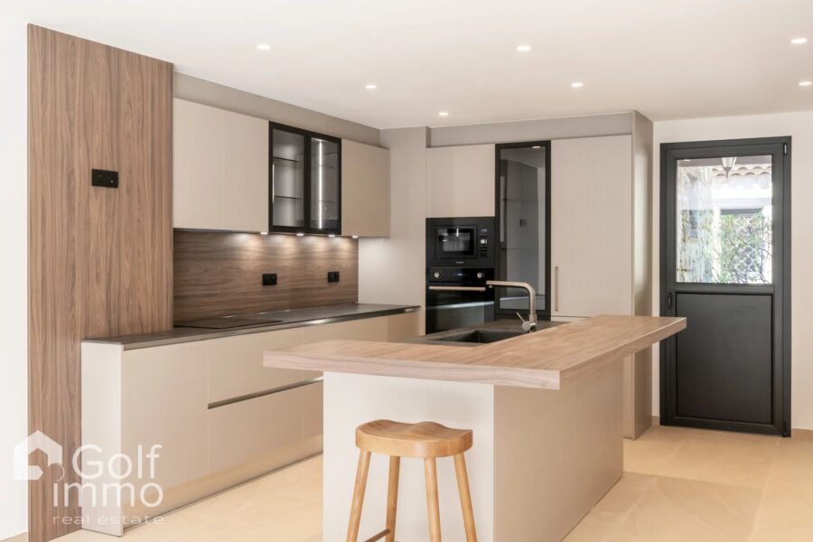 Maison à vendre à Le Tignet — Vue mer — photo 14