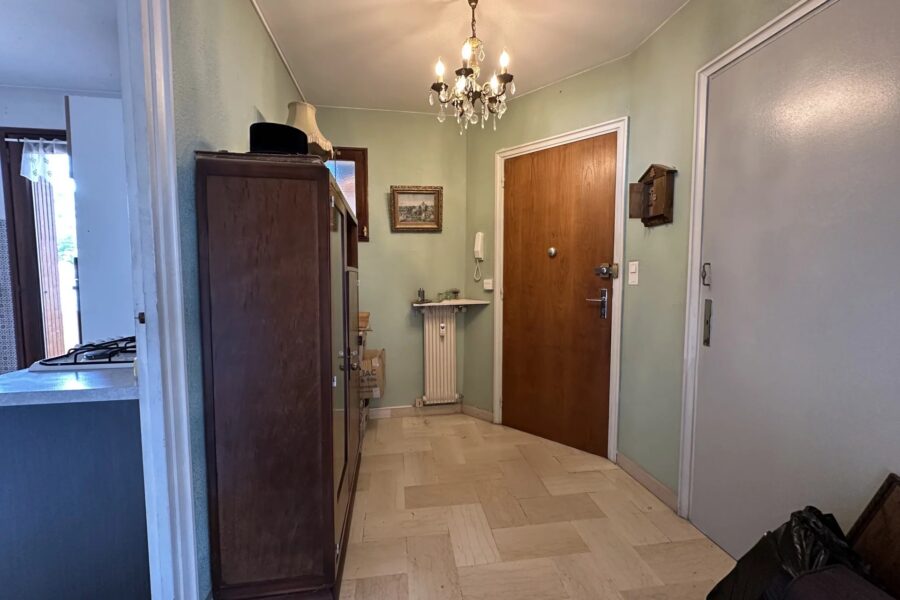 Appartement à vendre à Vals-les-Bains — Vue sur la ville — photo 8