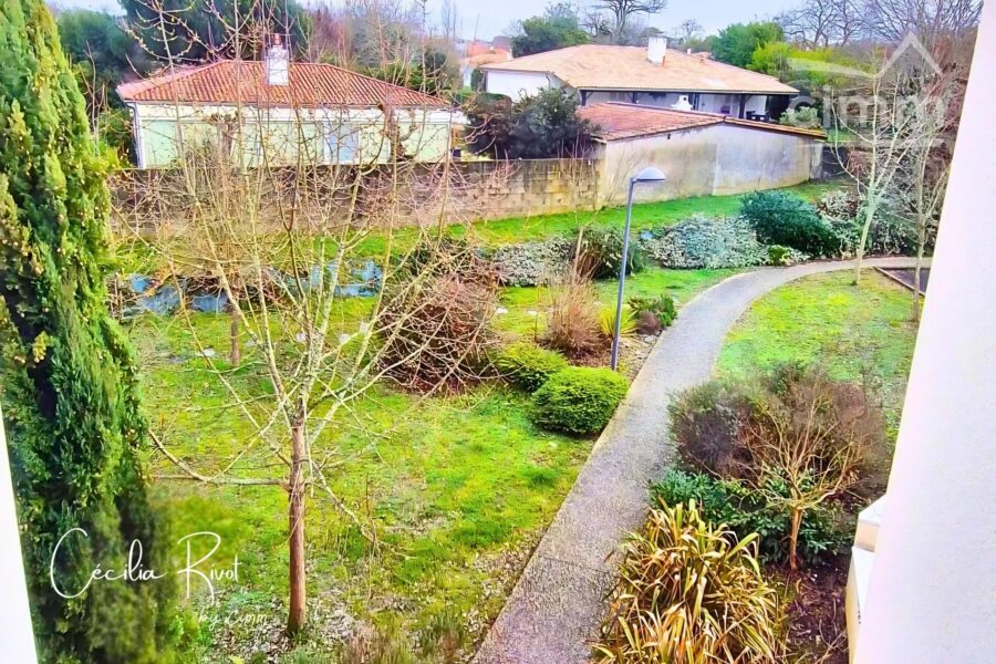 Appartement à vendre à Artigues-près-Bordeaux — Vue parc & jardin — photo 1