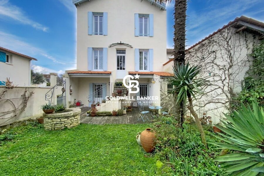 Maison à vendre à Fouras — Vue parc & jardin — photo 13