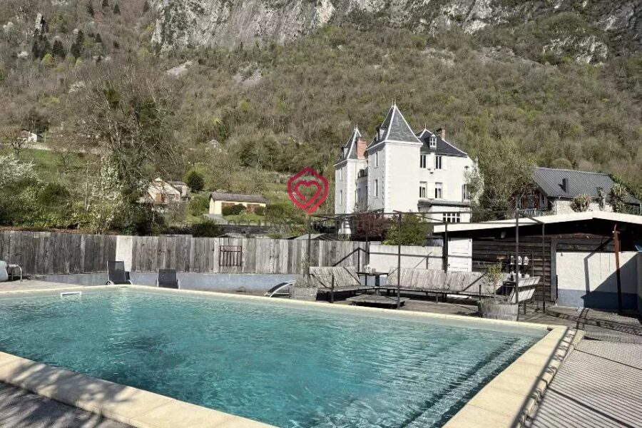 Maison à vendre à Saint-Béat — Vue montagne — photo 3