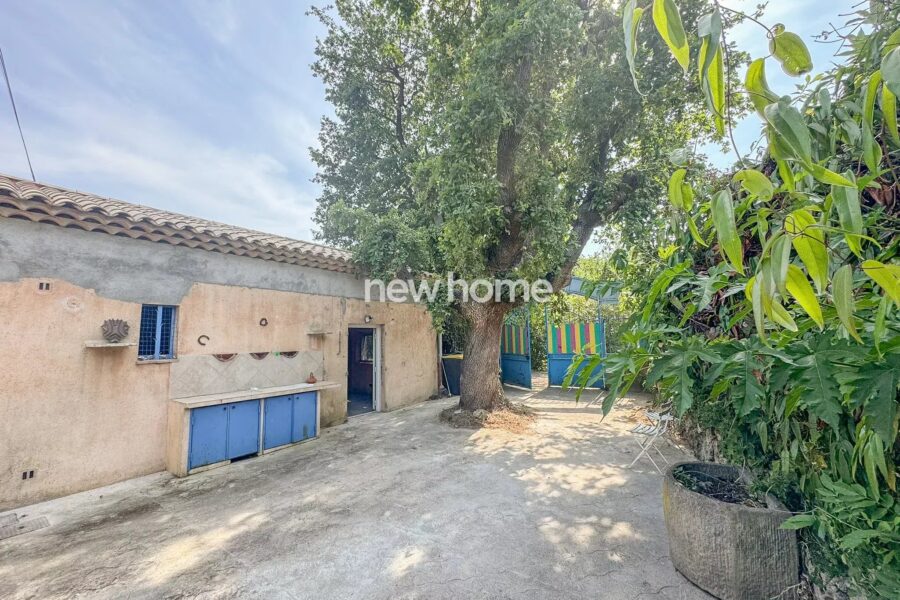 Maison à vendre à Châteauneuf-Grasse — Vue parc & jardin — photo 23
