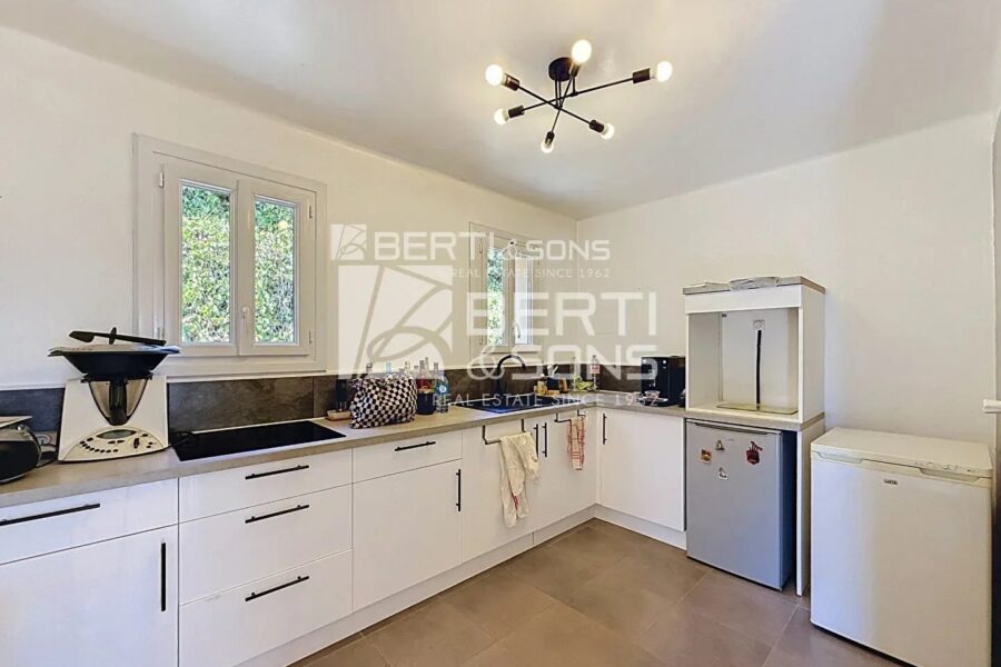 Maison à vendre à Mandelieu-la-Napoule — Vue mer — photo 3