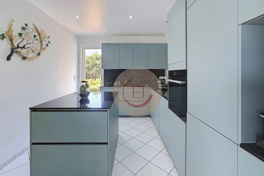 Maison à vendre à Les Adrets-de-l&rsquo;Estérel — Vue mer — photo 19
