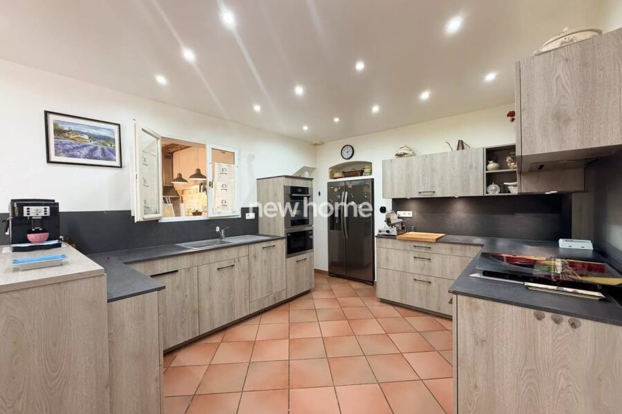 Maison à vendre à Lorgues — Vue parc & jardin — photo 15
