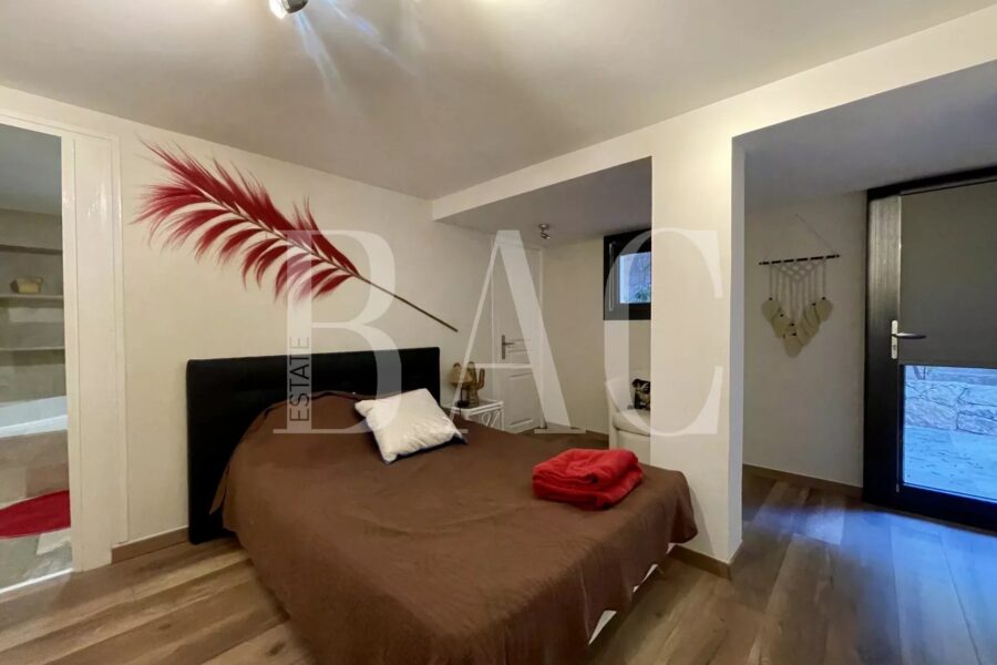 Maison à vendre à Sainte-Maxime — Vue mer — photo 30