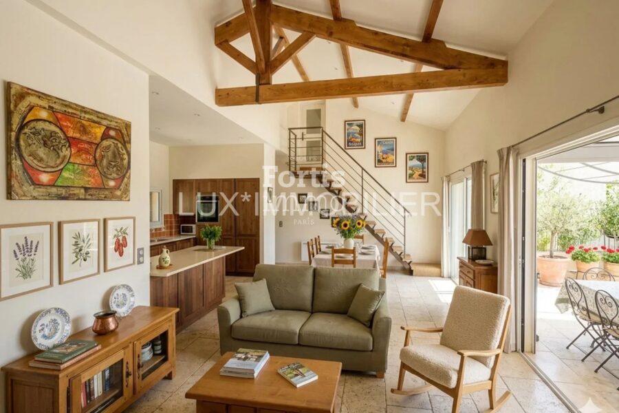 Maison à vendre à Saint-Rémy-de-Provence — Vue parc & jardin — photo 5