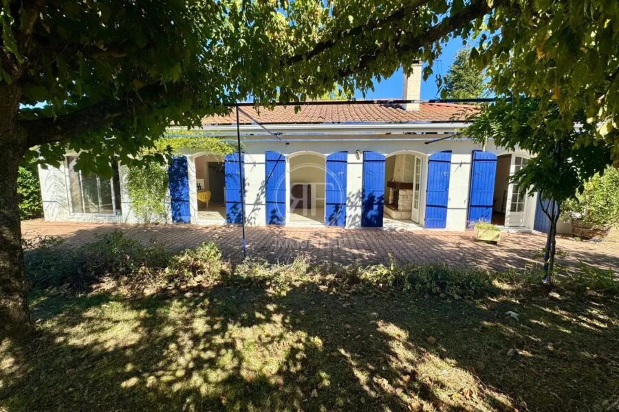 Maison à vendre à Saint-Seurin-sur-l&rsquo;Isle — Vue nature — photo 2
