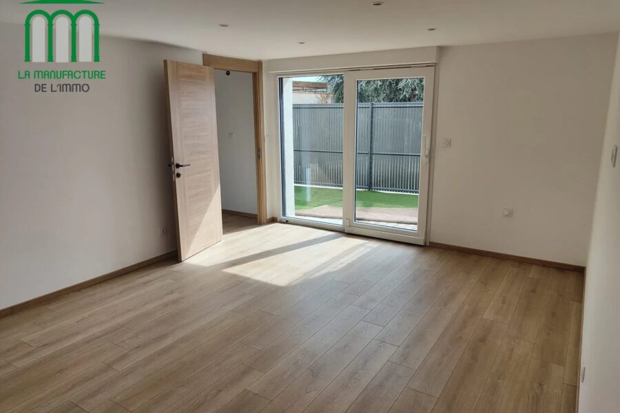 Appartement à vendre à Saint-Étienne — Vue sur la ville — photo 11