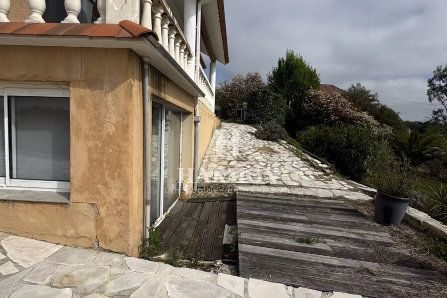 Maison à vendre à Argagnon — Vue montagne — photo 7