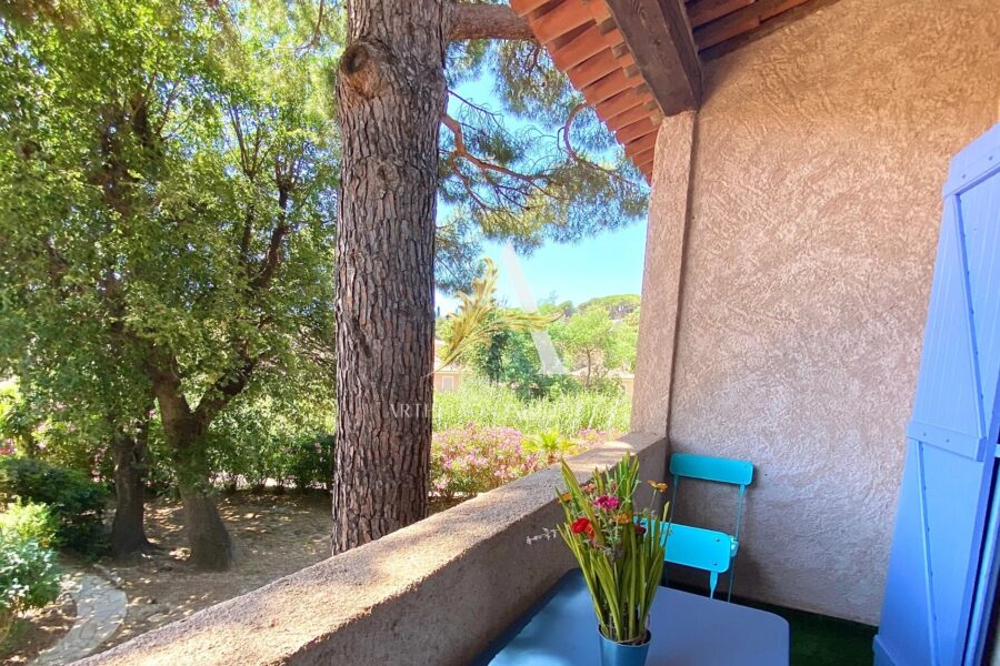 Appartement à vendre à Roquebrune-sur-Argens — Vue nature — photo 1