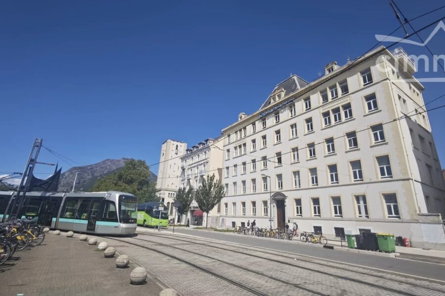 Appartement à vendre à Grenoble — Vue montagne — photo 7