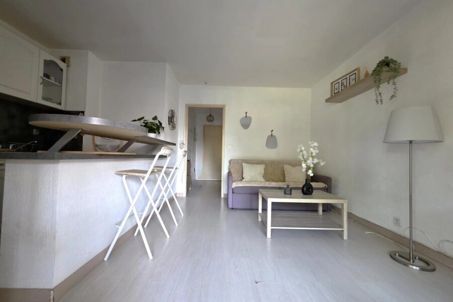 Appartement à vendre à Saint-Raphaël — Vue parc & jardin — photo 6