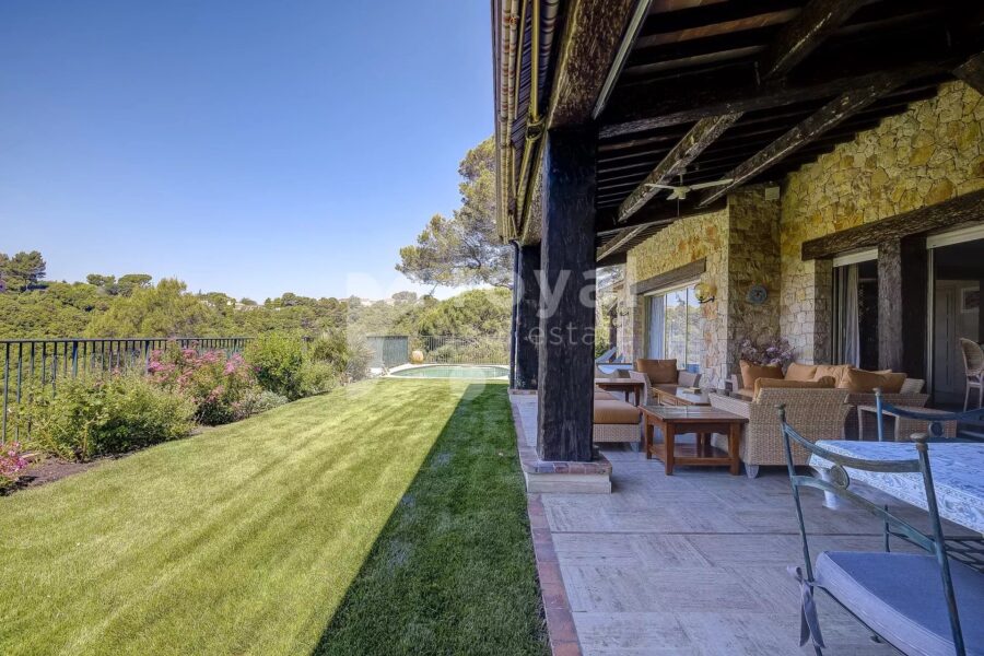 Maison à vendre à Biot — Vue montagne — photo 3