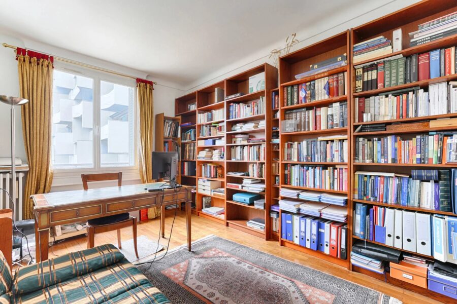 Appartement à vendre à Paris 15e arrondissement — Vue sur la ville — photo 13