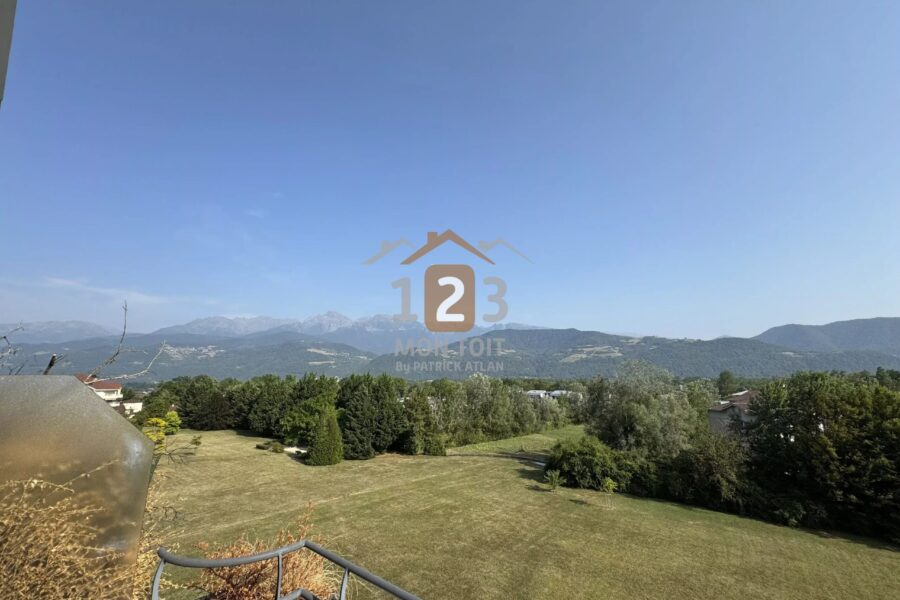 Appartement à vendre à Meylan — Vue montagne — photo 1