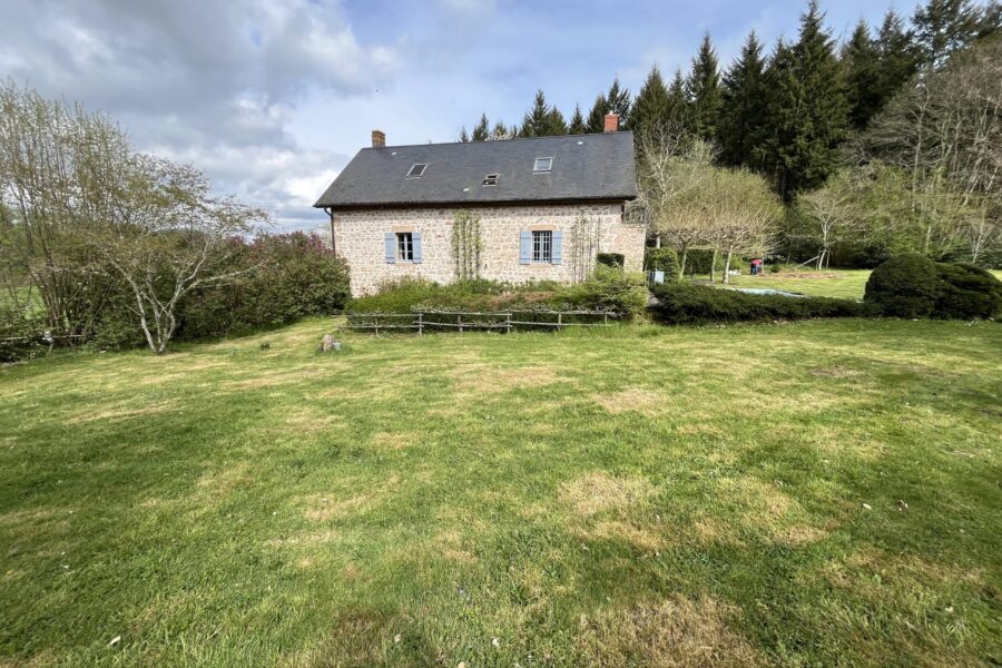 Maison à vendre à Saint-Léger-sous-Beuvray — Vue nature — photo 8
