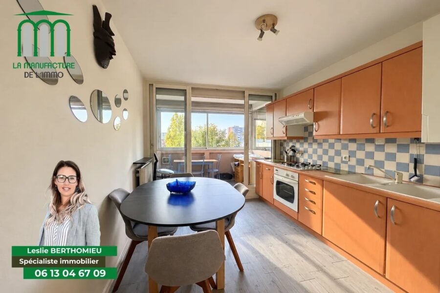 Appartement à vendre à Saint-Étienne — Vue sur la ville — photo 4