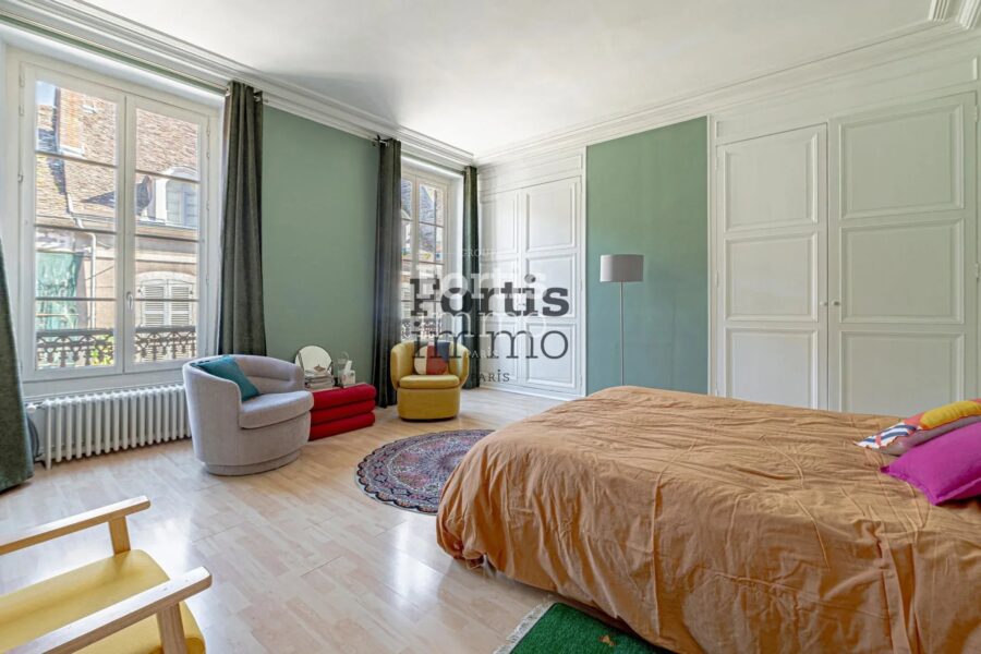 Maison à vendre à Villeneuve-sur-Yonne — Vue parc & jardin — photo 1