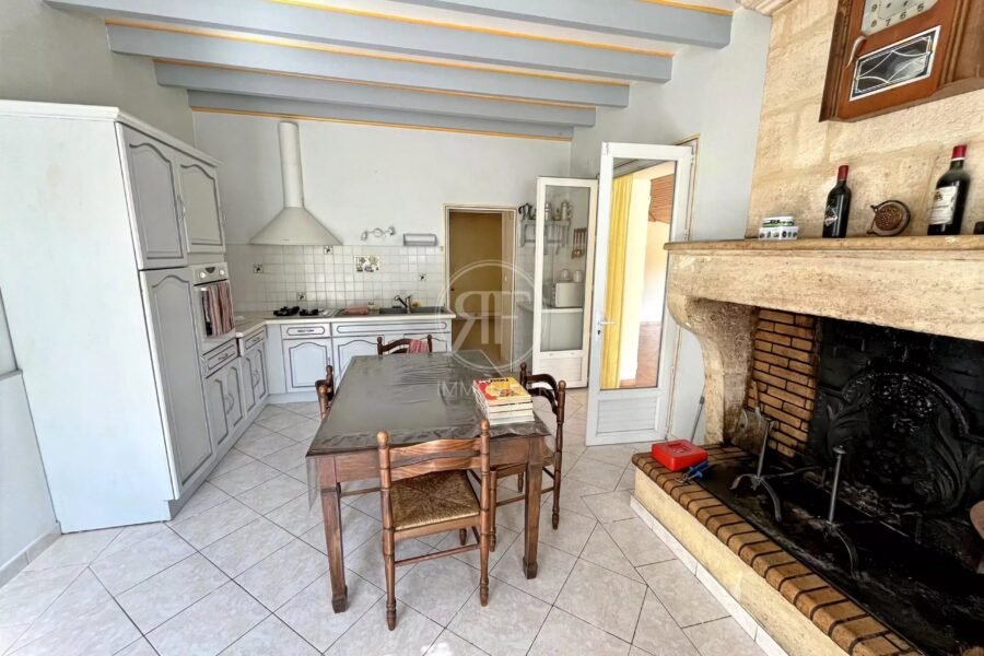Maison à vendre à Saint-Émilion — Vue vignes — photo 7