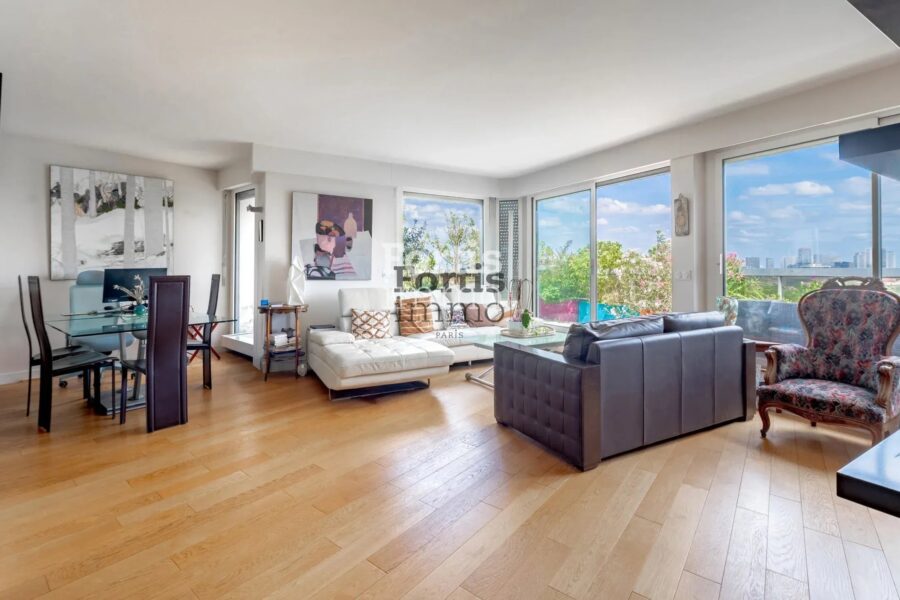 Appartement à vendre à Paris 14e arrondissement — Vue sur la ville — photo 5