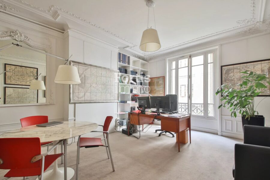 Appartement à vendre à Paris 16e arrondissement — Vue monument — photo 6