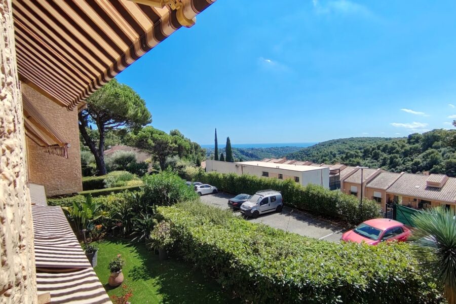 Appartement à louer à Vence — Vue mer — photo 1