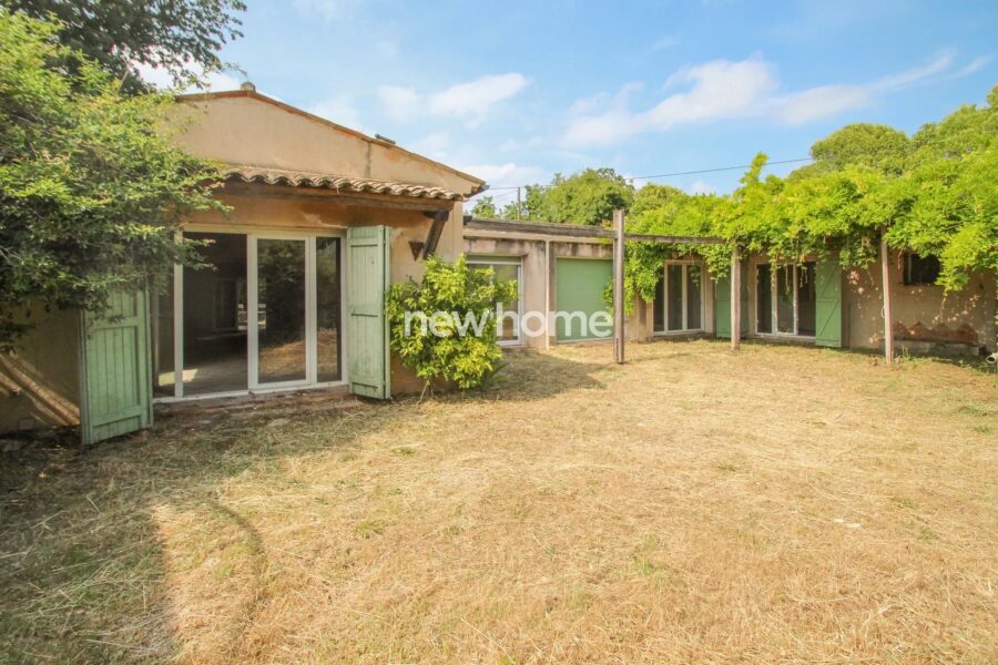 Maison à vendre à Châteauneuf-Grasse — Vue parc & jardin — photo 3