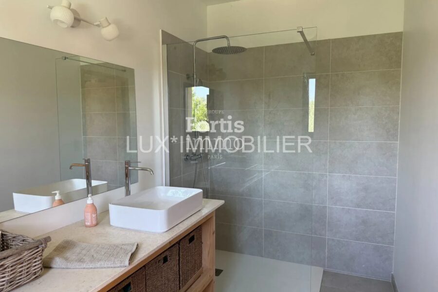 Maison à vendre à Paradou — Vue montagne — photo 29