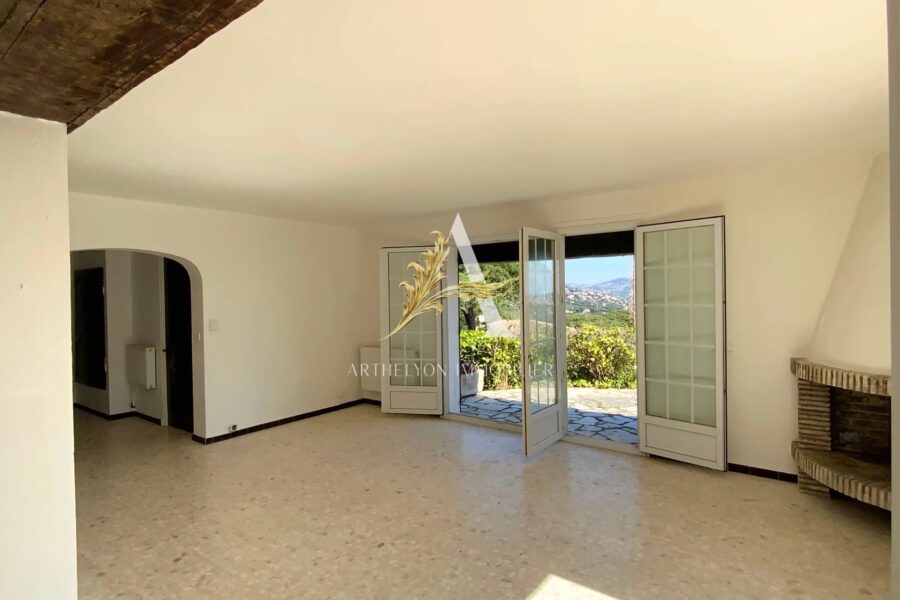 Maison à vendre à Sainte-Maxime — Vue mer — photo 10