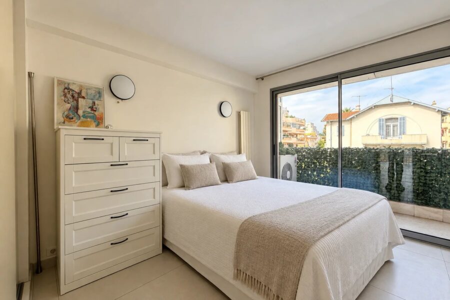Appartement à vendre à Cannes — Vue parc & jardin — photo 6
