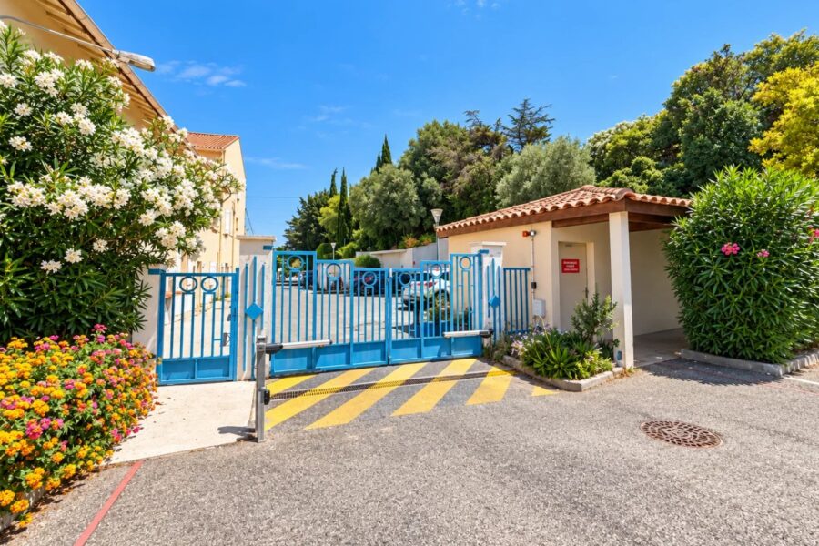 Appartement à vendre à Hyères — Vue montagne — photo 16
