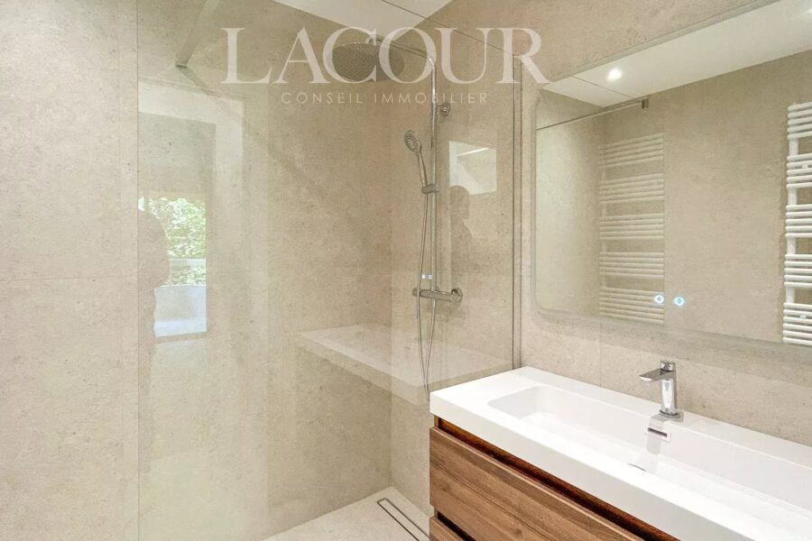 Appartement à louer à Le Cannet — Vue mer — photo 6