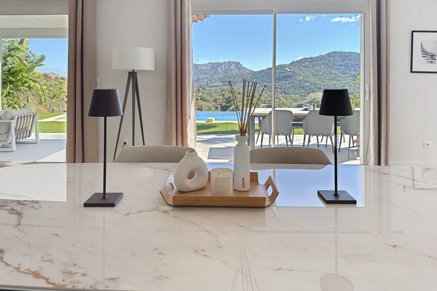 Maison à vendre à Les Adrets-de-l&rsquo;Estérel — Vue montagne — photo 4