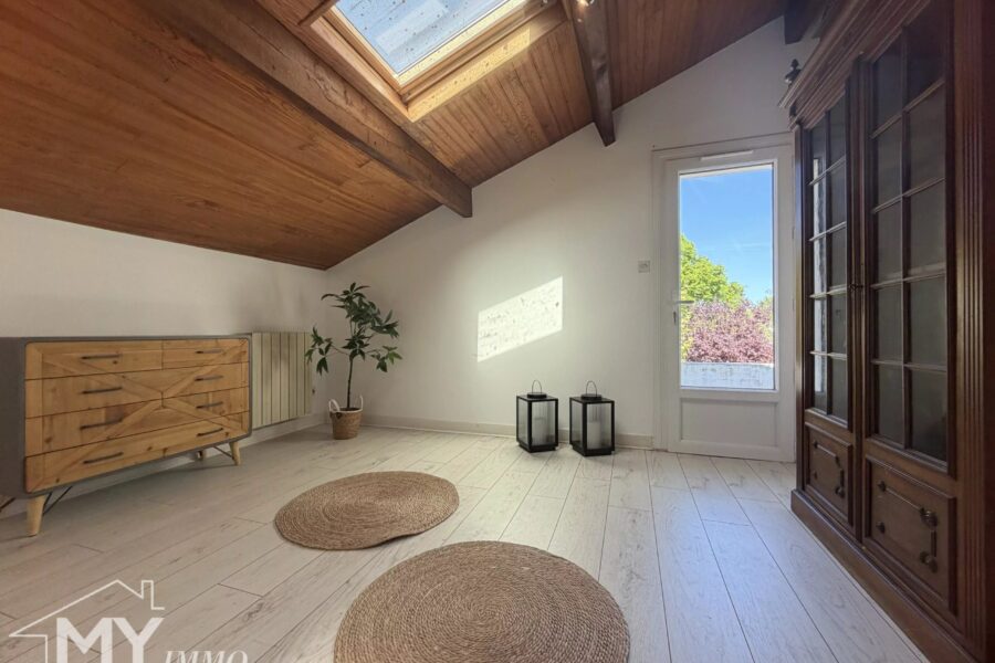 Maison à vendre à Pineuilh — Vue parc & jardin — photo 20