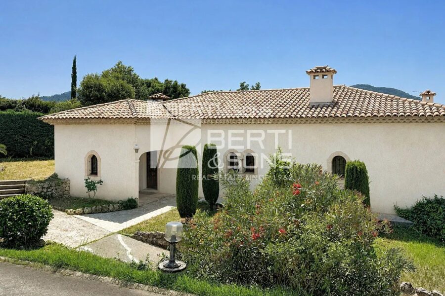 Maison à vendre à Les Adrets-de-l&rsquo;Estérel — Vue montagne — photo 11