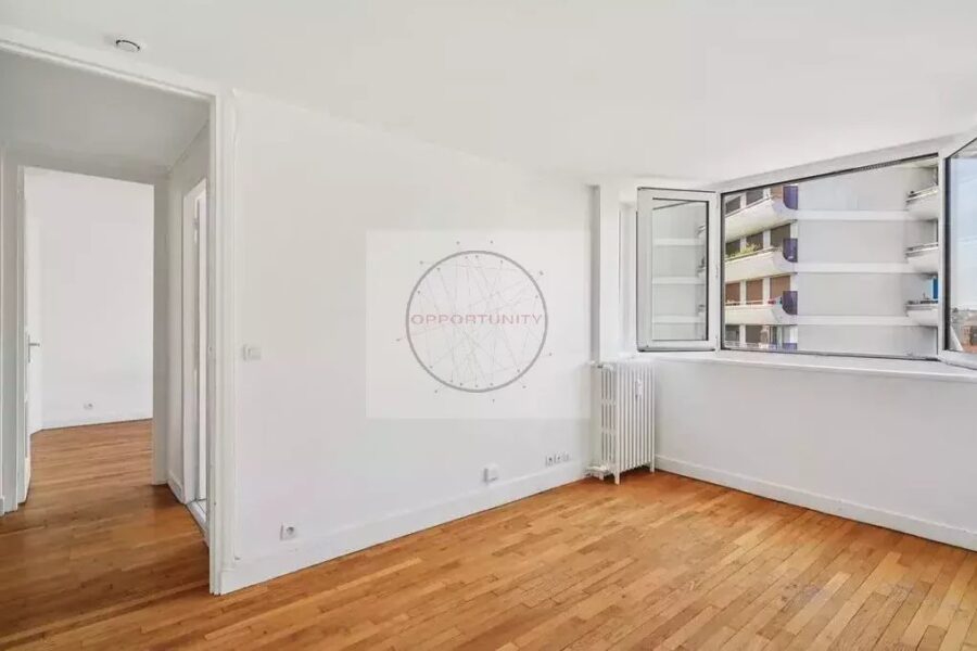 Appartement à vendre à Paris 20e arrondissement — Vue sur la ville — photo 8