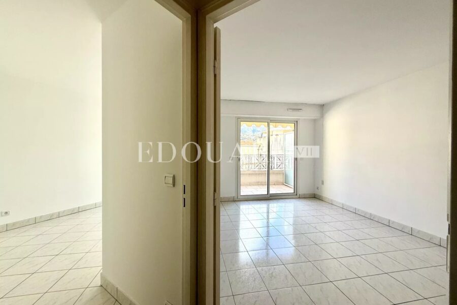 Appartement à vendre à Menton — Vue sur la ville — photo 8