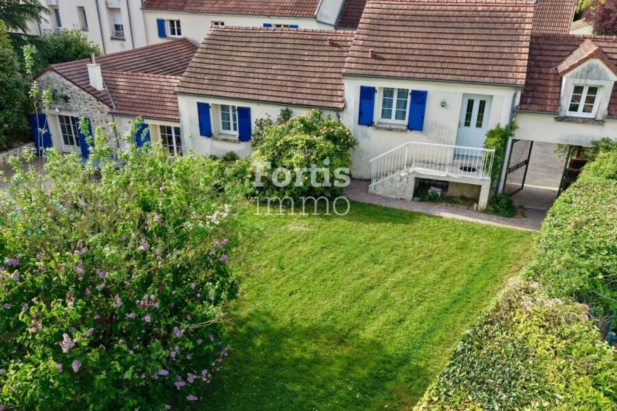 Maison à vendre à Gouvernes — Vue nature — photo 6