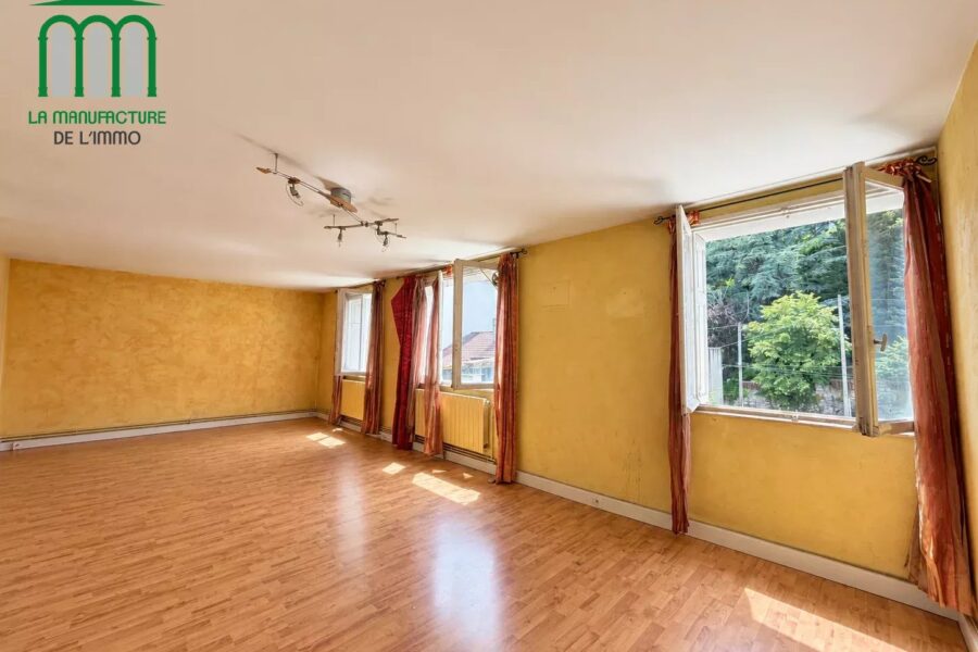 Appartement à vendre à Saint-Étienne — Vue sur la ville — photo 5