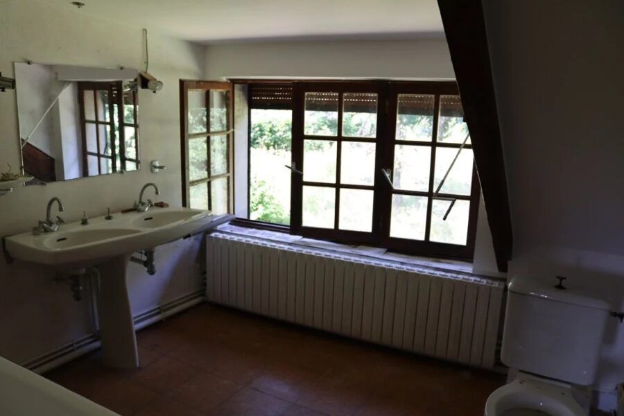 Maison à vendre à Saint-Didier-sur-Arroux — Vue montagne — photo 19