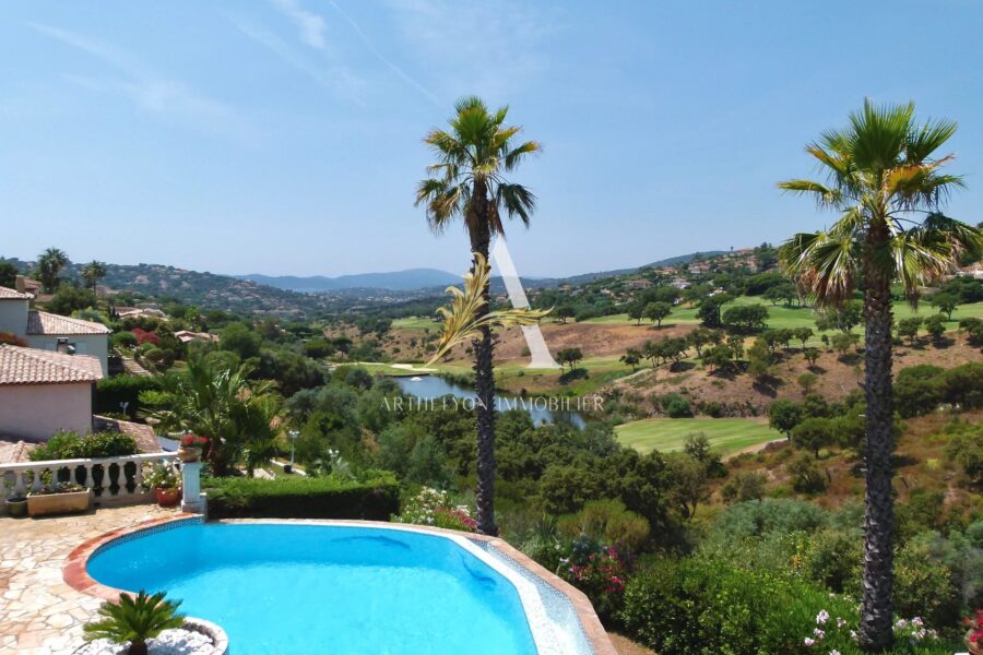 Maison à vendre à Sainte-Maxime — Vue mer — photo 9