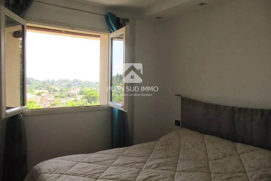 Appartement à louer à Le Rouret — Vue nature — photo 6