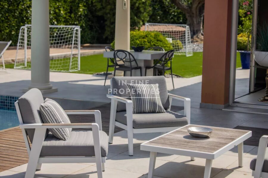 Maison à vendre à Mougins — Vue parc & jardin — photo 9